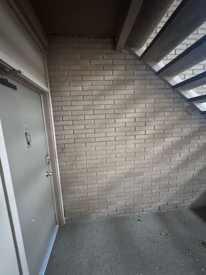 6590 Chaffee Court - Photo 3 of 30