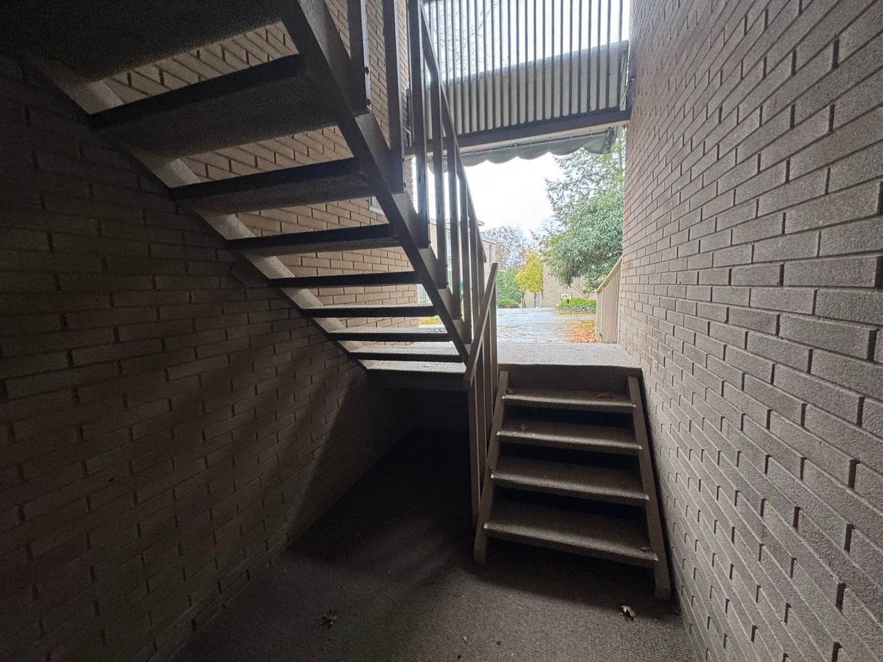 6590 Chaffee Court - Photo 4 of 30