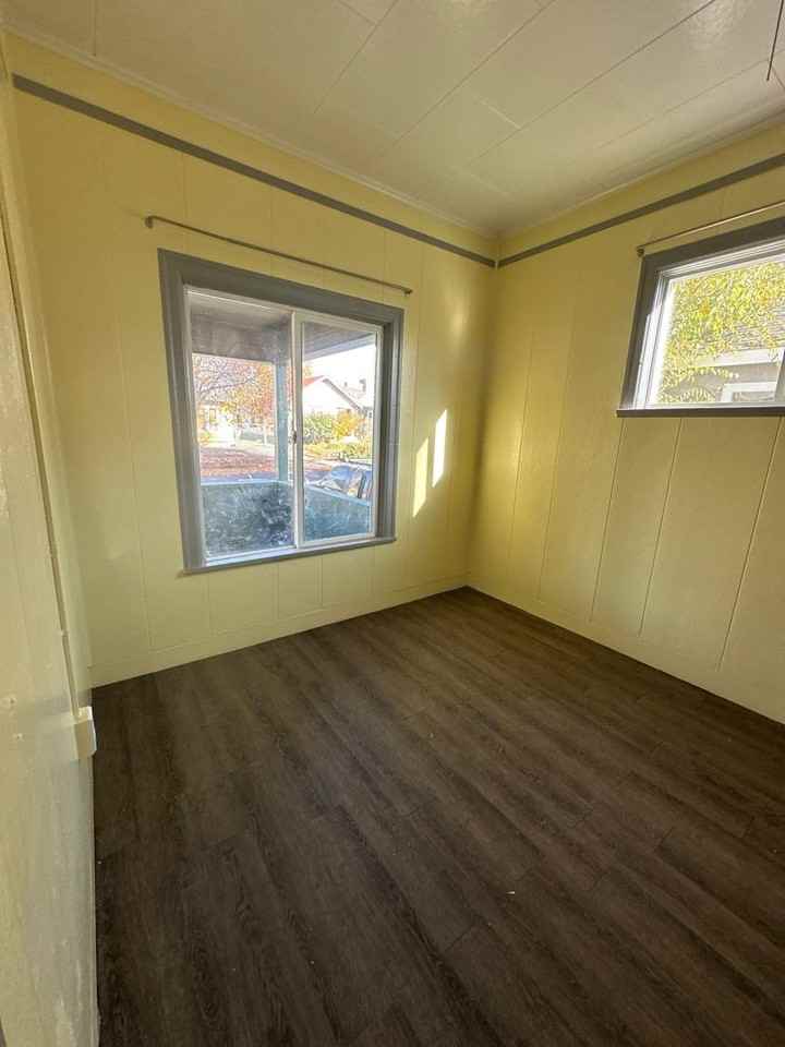 332 North 10th Street - Photo 6 of 22