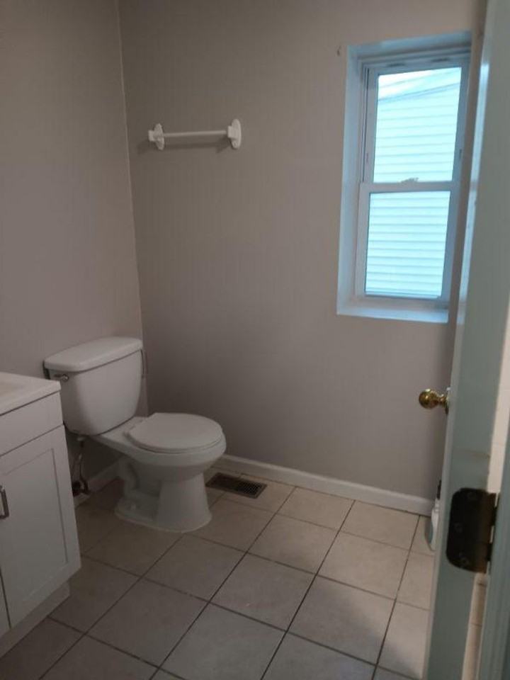 47 Carroll Street - Photo 7 of 11