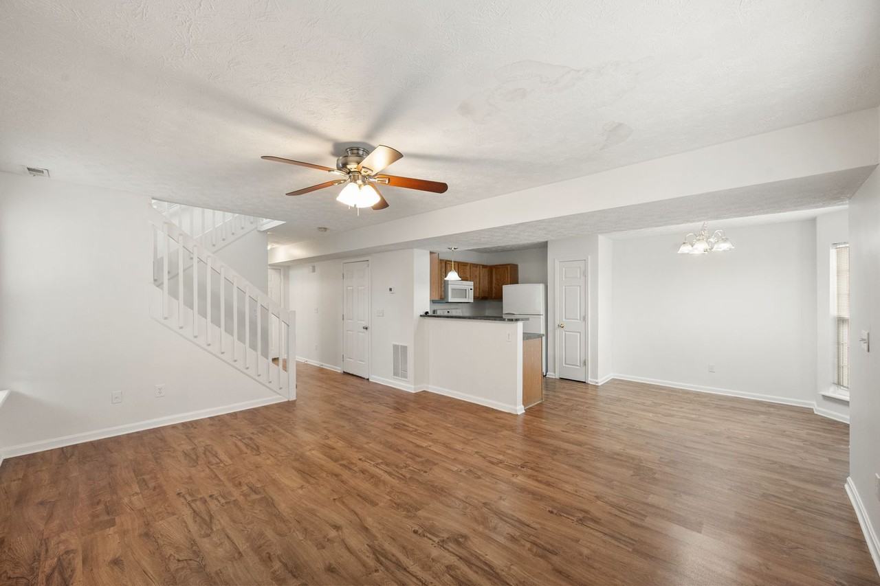 6736 Arbor Creek Drive - Photo 2 of 9