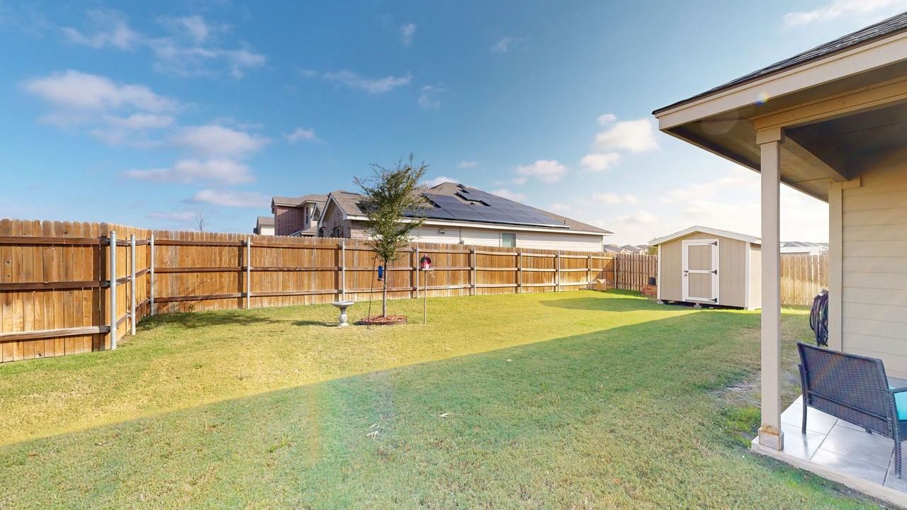 5801 Harriet Tubman Avenue - Photo 5 of 26