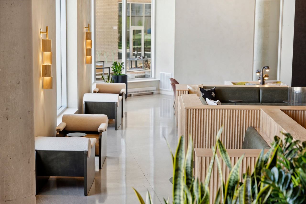 Esox House Apartments - Photo 3 of 50