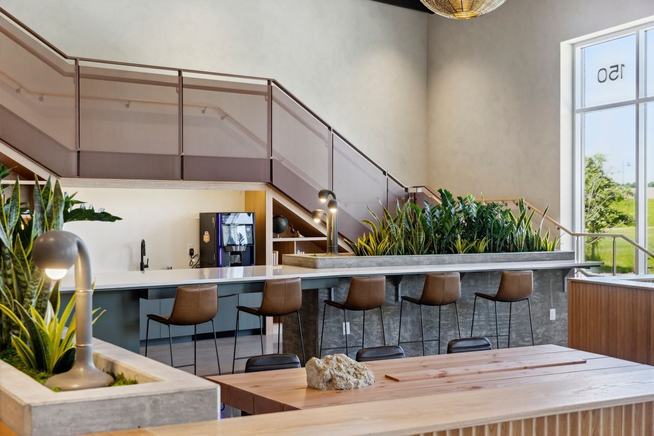 Esox House Apartments - Photo 7 of 50