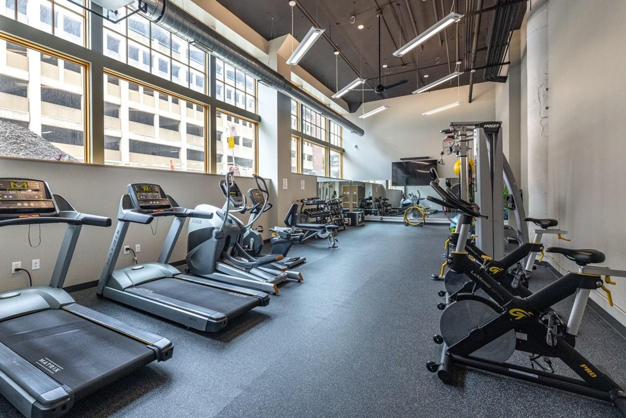 R7 Lofts - Photo 3 of 43