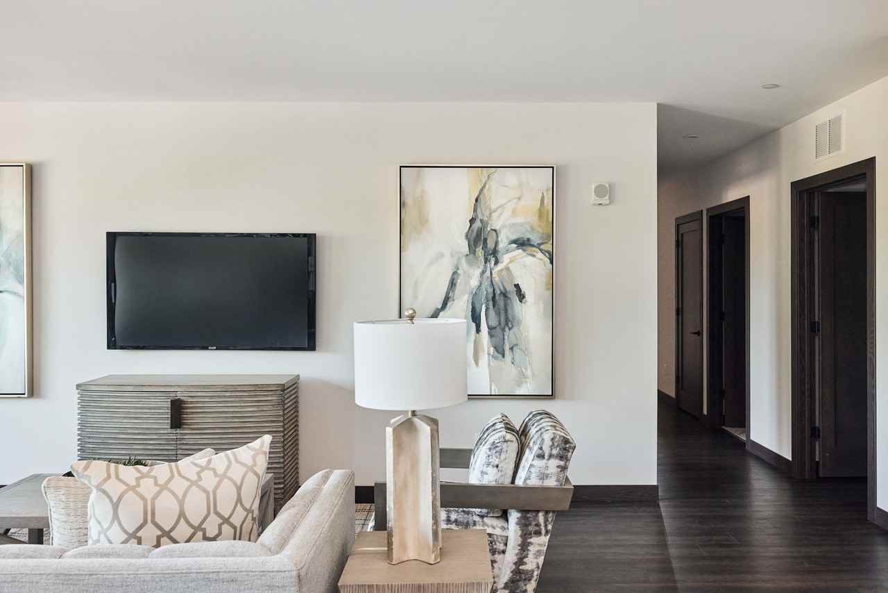 Ventana - Photo 7 of 50