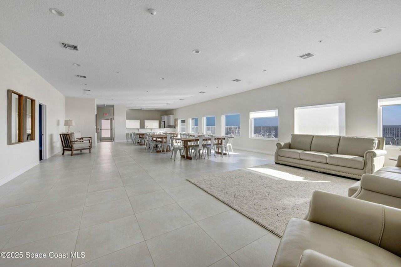 1825 Riverside Dr - Photo 6 of 24