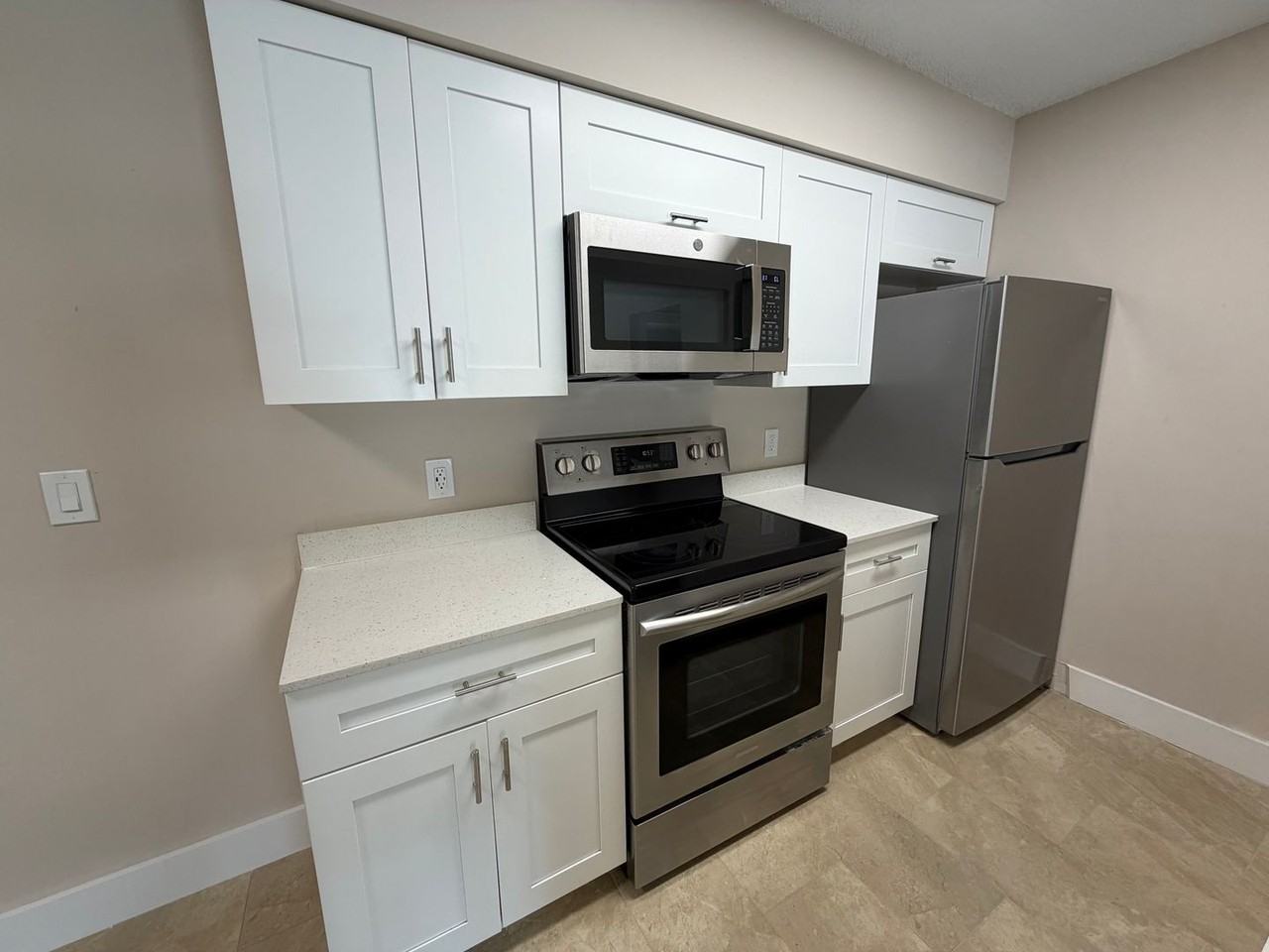 5327 Summerlin Road - Photo 6 of 22