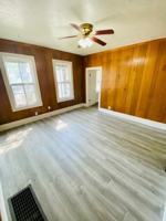 featured image of 1237 E Walnut St