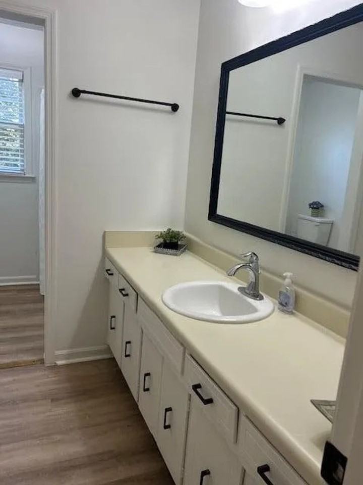 432 Lisa Street - Photo 2 of 38