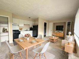 featured image of 601 Moses Dr #1