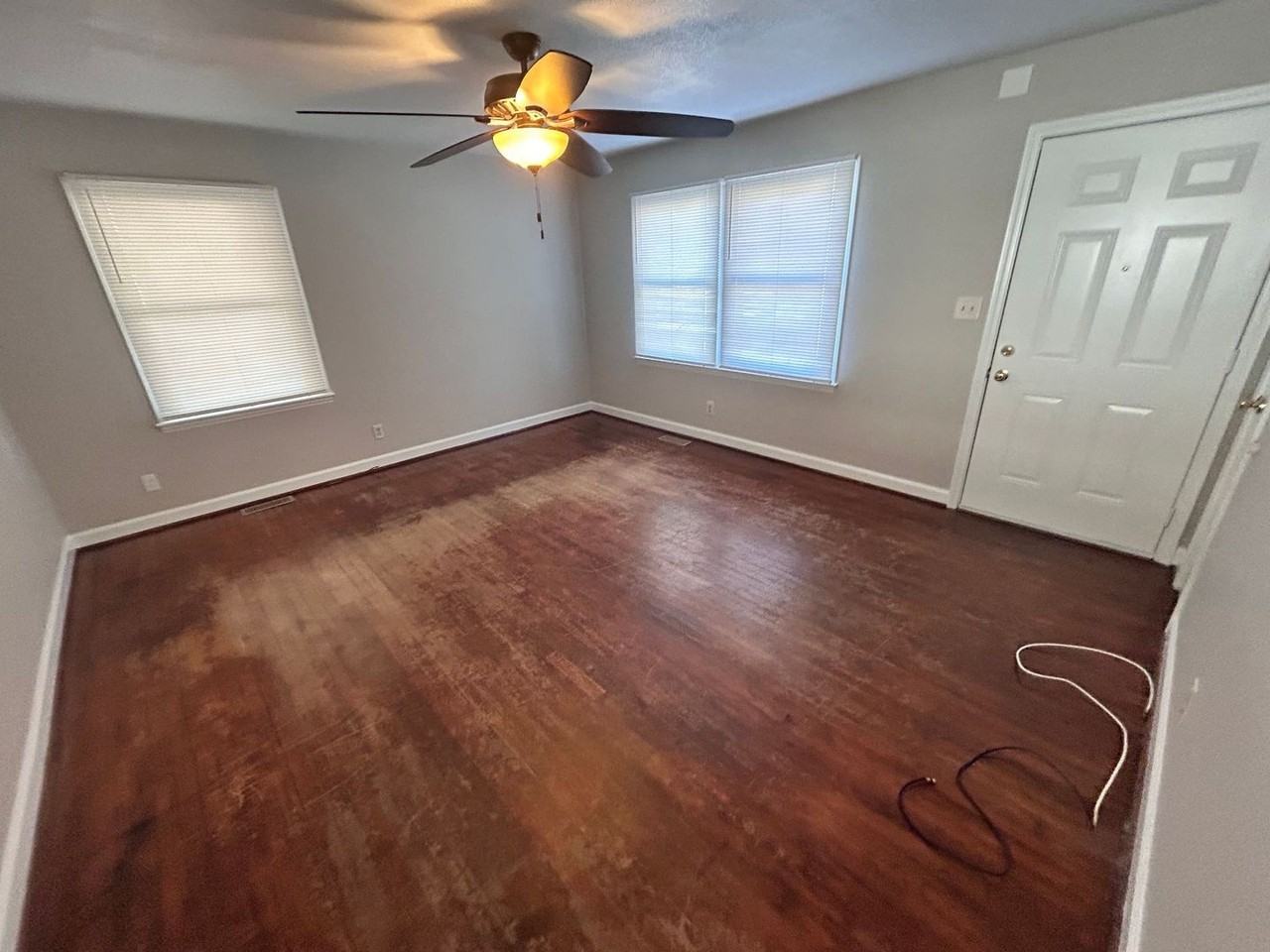 2326 Marett Boulevard - Photo 6 of 29