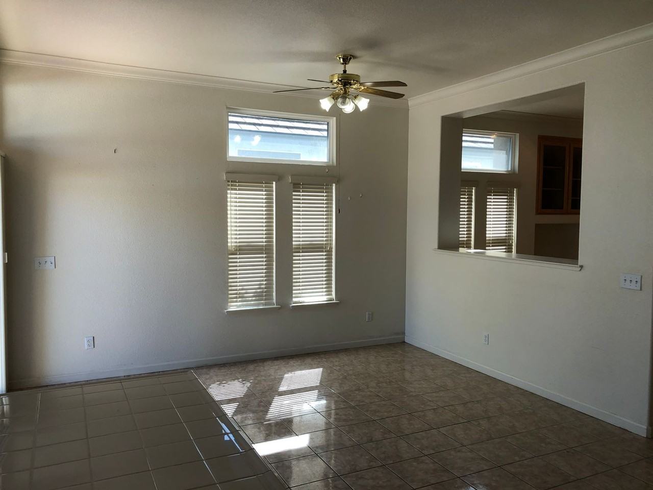 560 Marvin Gardens Circle - Photo 6 of 17