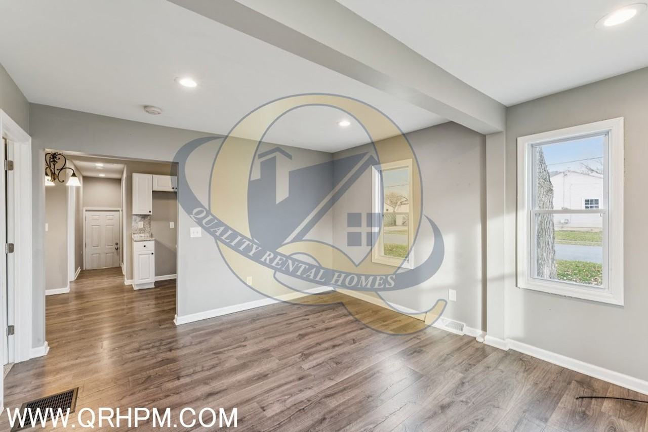 2089 Brady Avenue - Photo 4 of 13