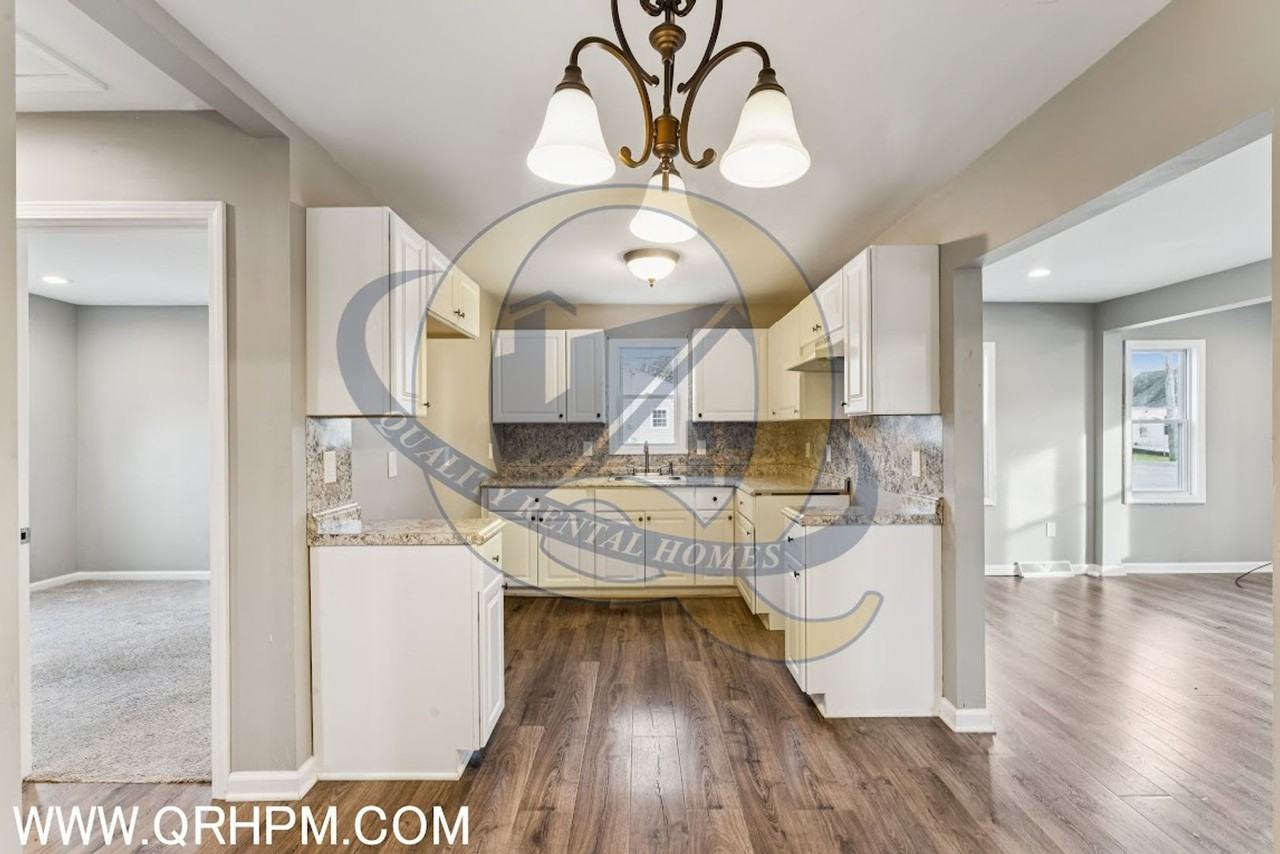 2089 Brady Avenue - Photo 5 of 13