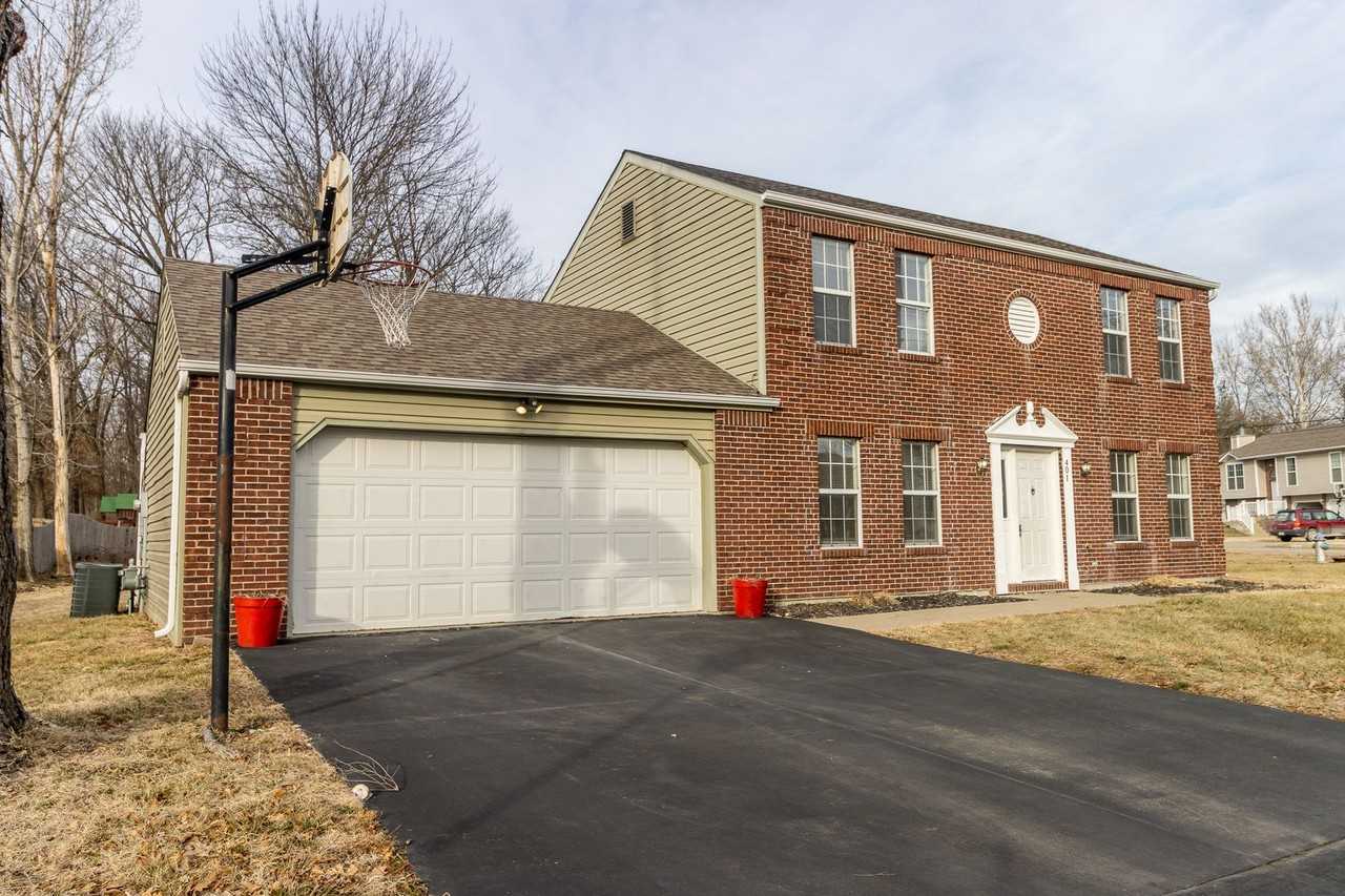 401 S Brookline Dr - Photo 2 of 21