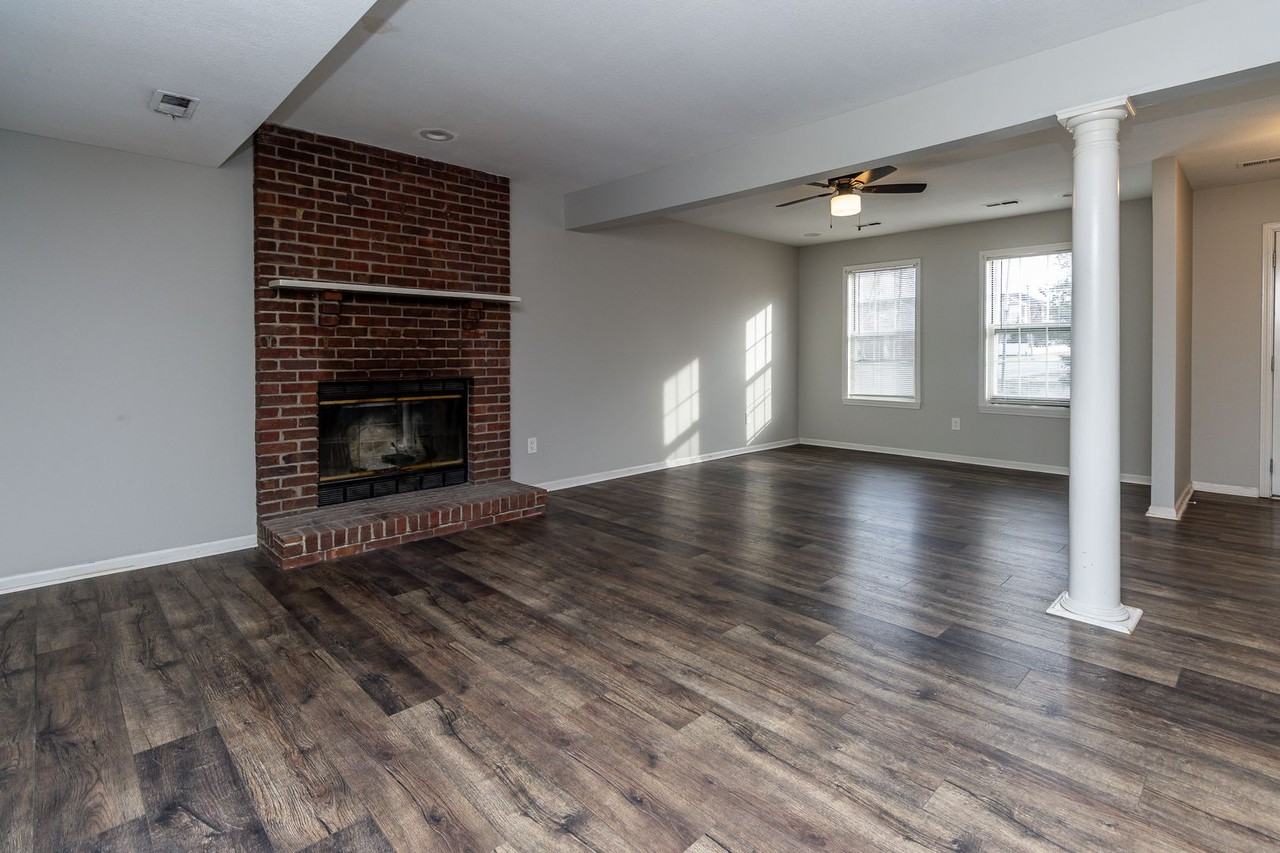 401 S Brookline Dr - Photo 4 of 21