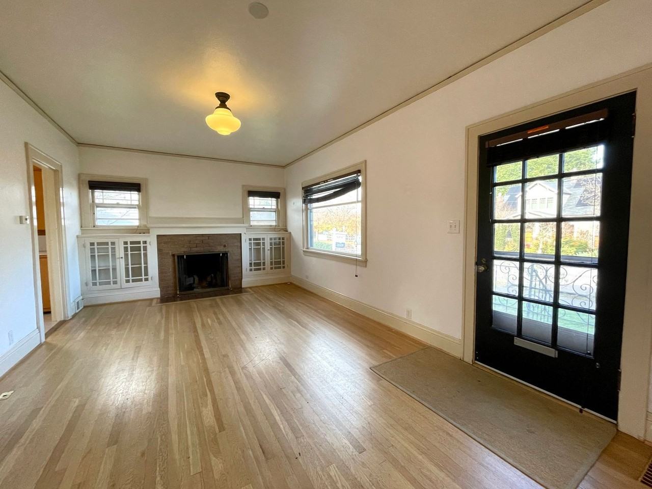 8408 North Smith Street - Photo 2 of 17