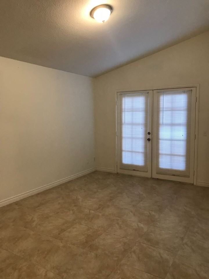 2642 Lone Butte Dr - Photo 6 of 14