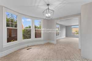 featured image of 712 Madison St