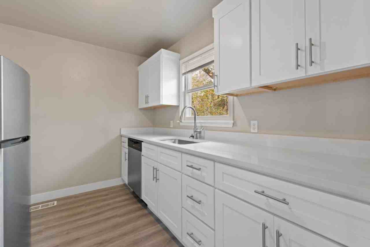 1312 Ralston St - Photo 4 of 13