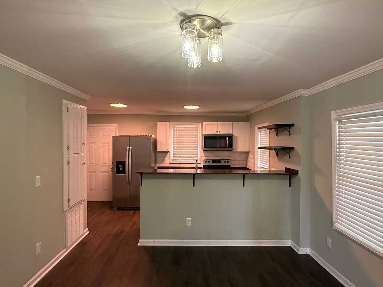 820 Hamrick Street - Photo 3 of 12