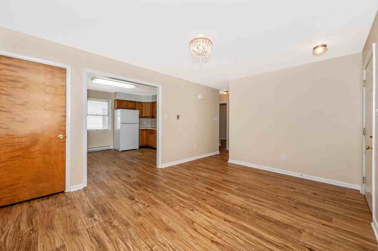 28 W Wilson Blvd - Photo 6 of 44