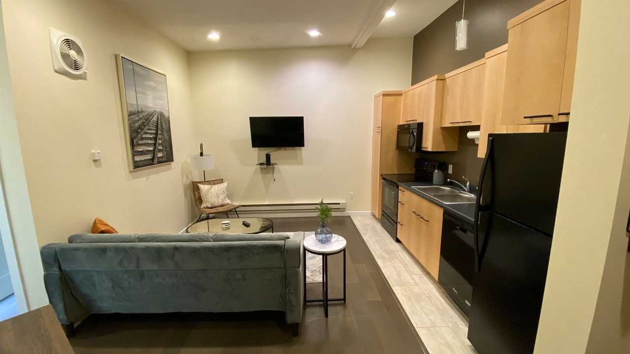 223 Broadway Ave N #205 - Photo 4 of 9