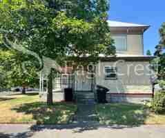 featured image of 401 East Sumach Street