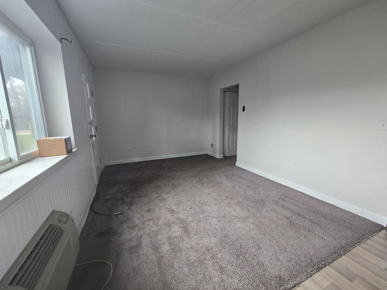 Elizabeth Township 2 bedroom - Photo 5 of 5