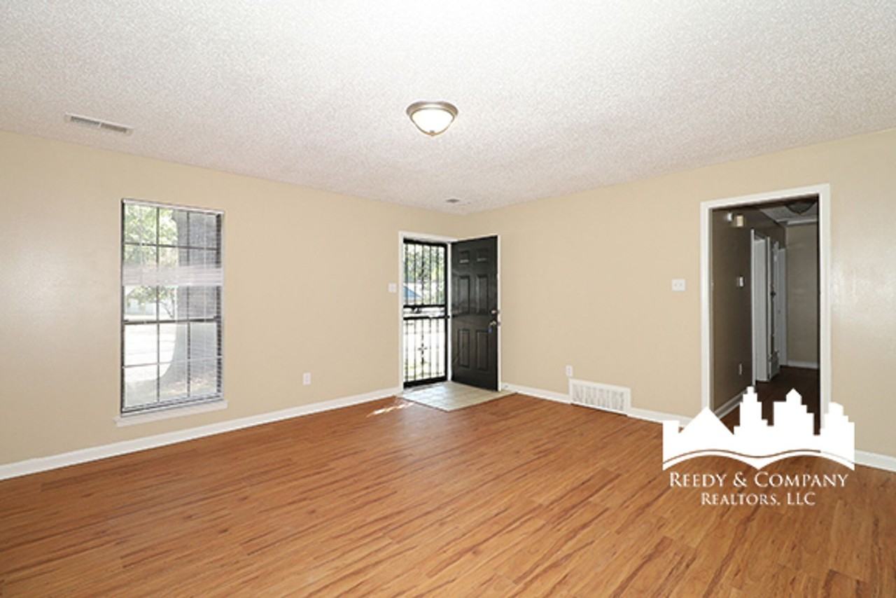 3515 Chowning Rd - Photo 5 of 17