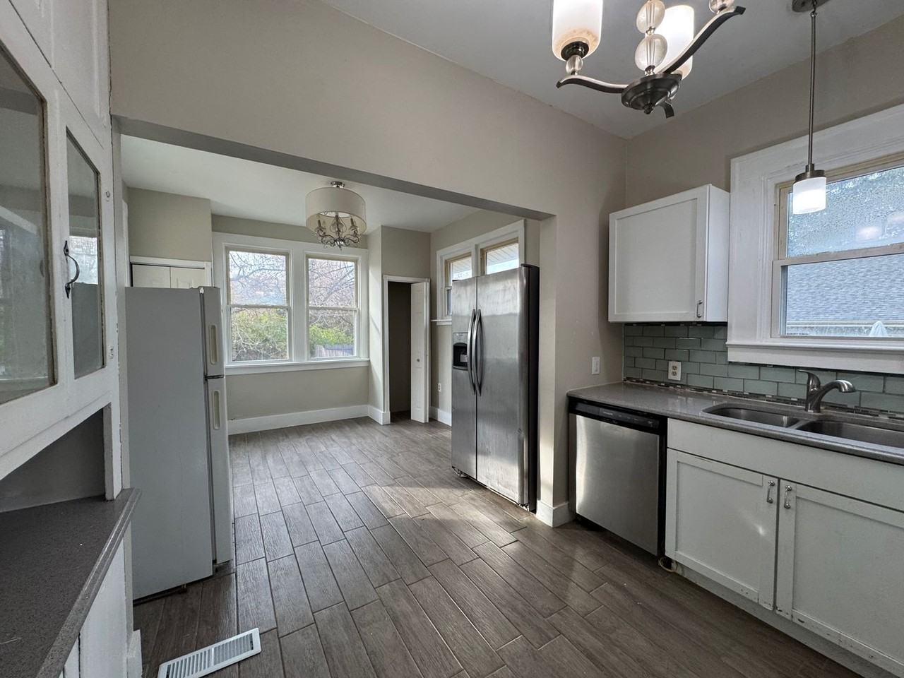 53 Beacon Ave - Photo 5 of 9