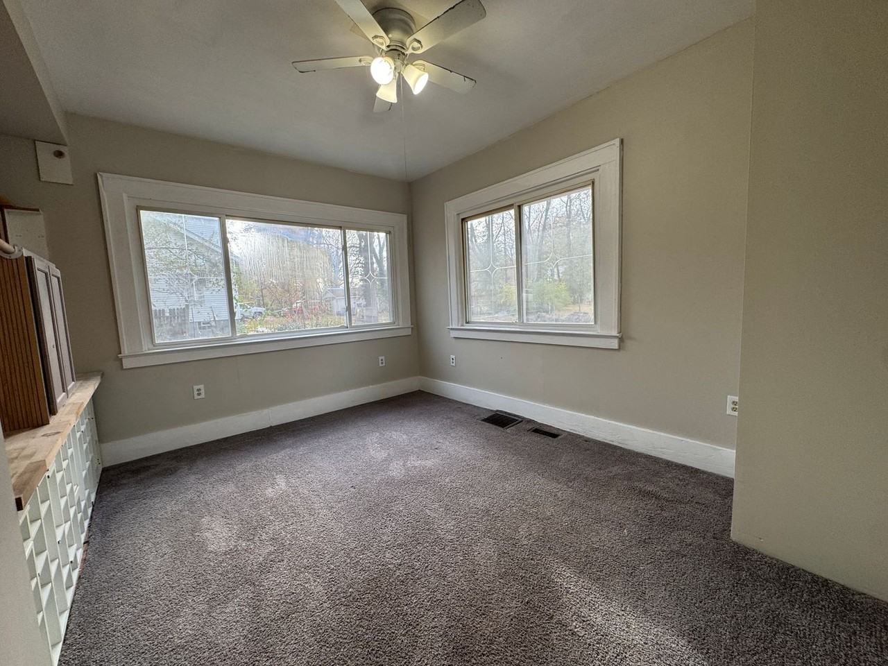 53 Beacon Ave - Photo 6 of 9