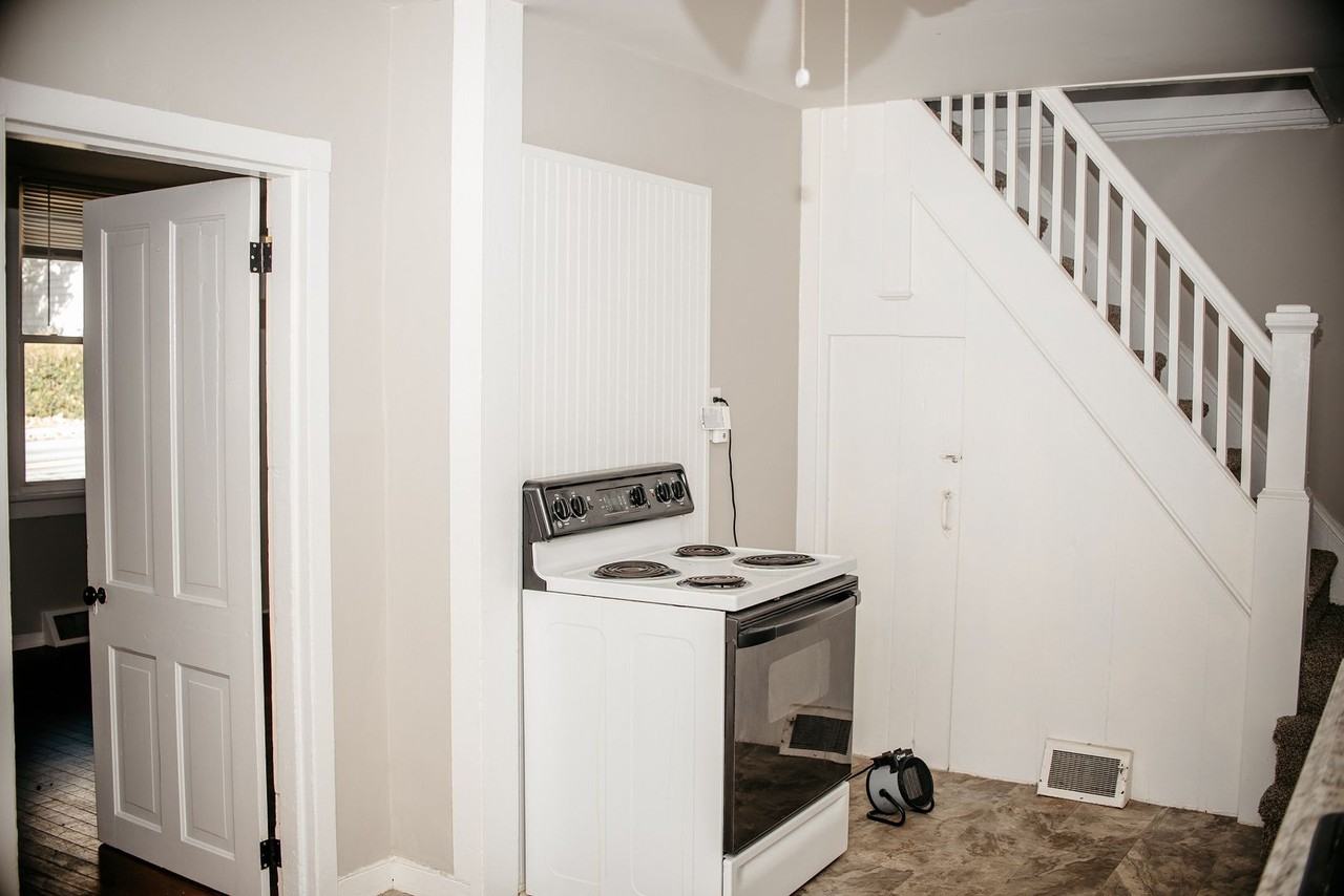 145 Race Street - Photo 5 of 23