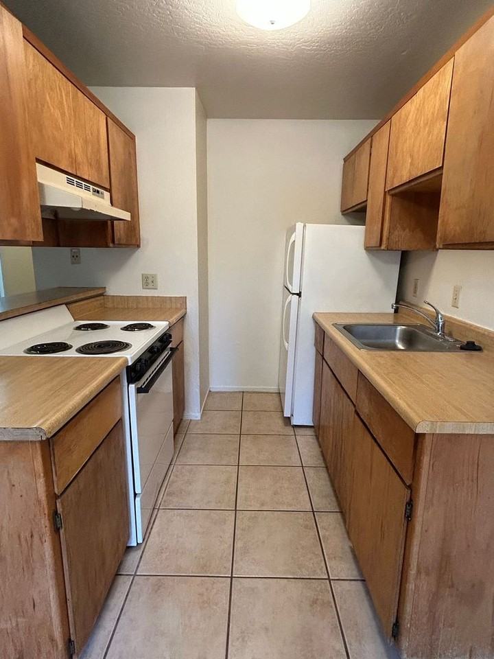 Wildflower Apartments - Photo 3 of 12