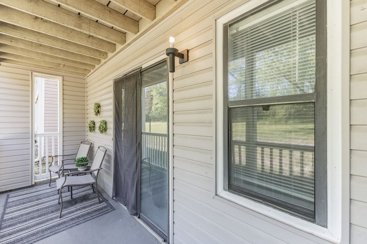 6614 Willow Pointe Drive Northwest #B - Photo 3 of 15