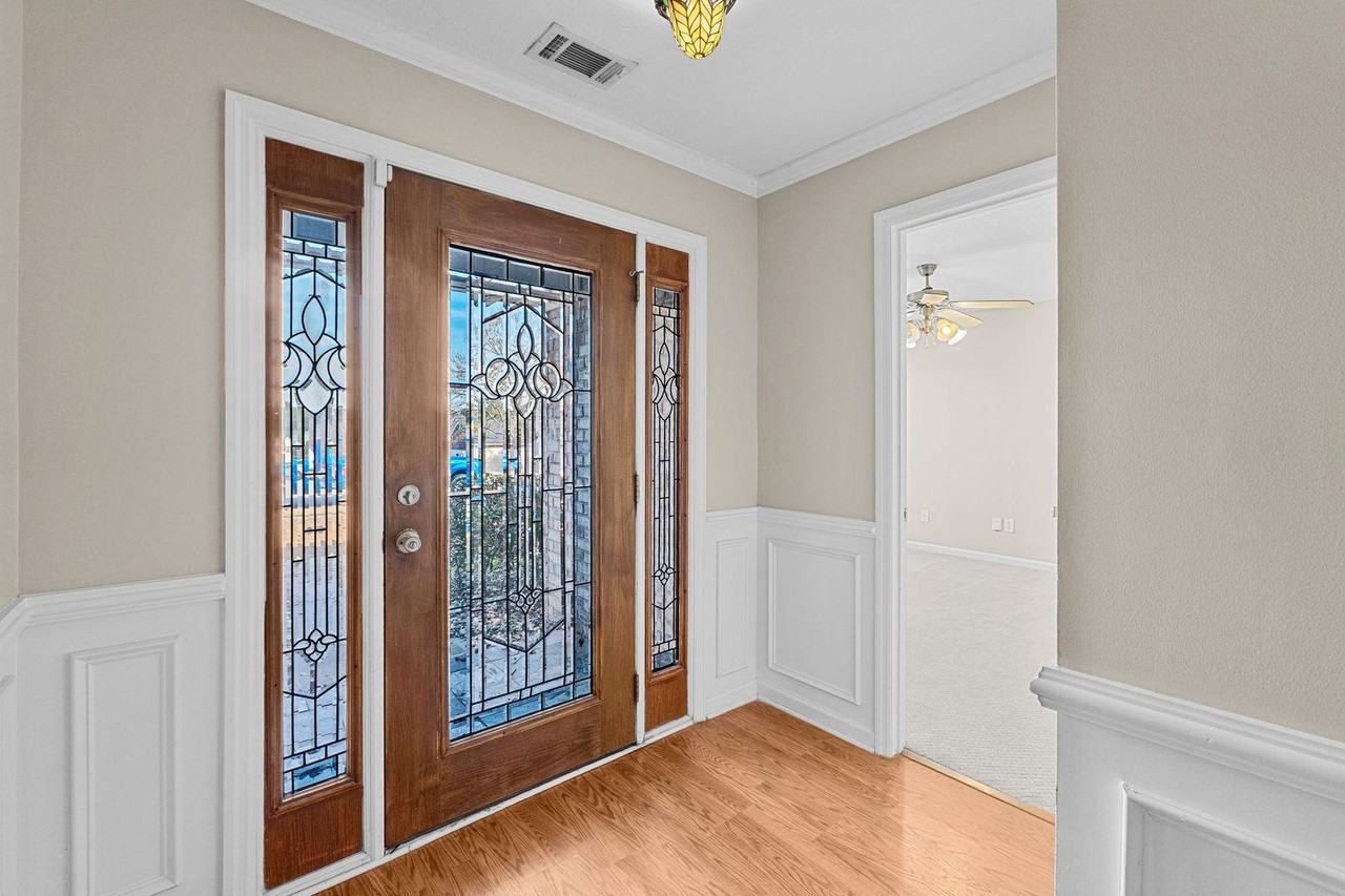 284 High Meadows Circle - Photo 3 of 30