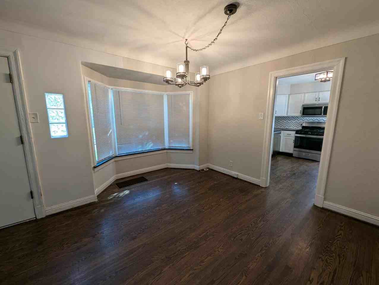 2649 Melvin Avenue - Photo 4 of 12