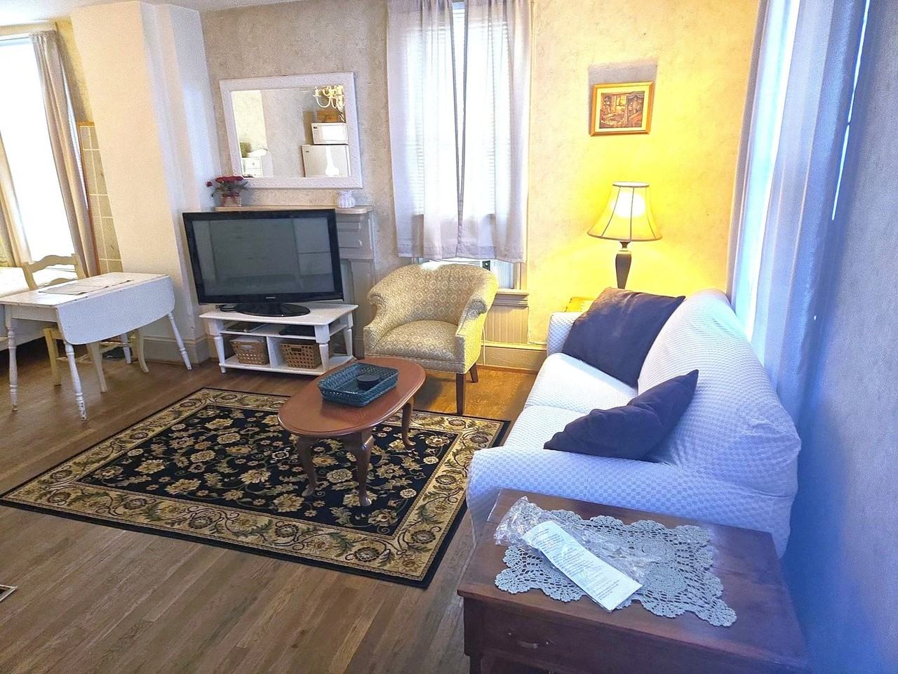 115 South Potomac Street - Photo 4 of 21