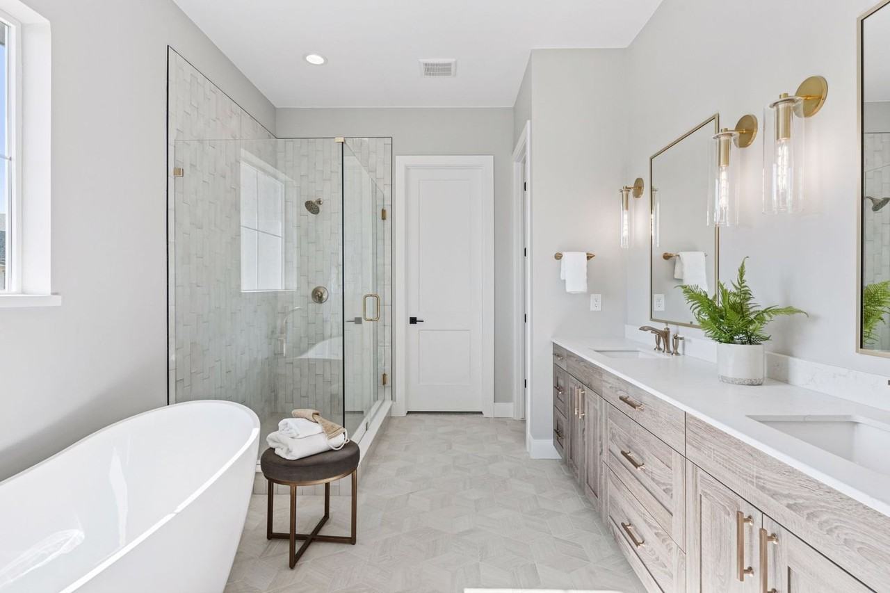 1404 Swan Peter Dr - Photo 7 of 28