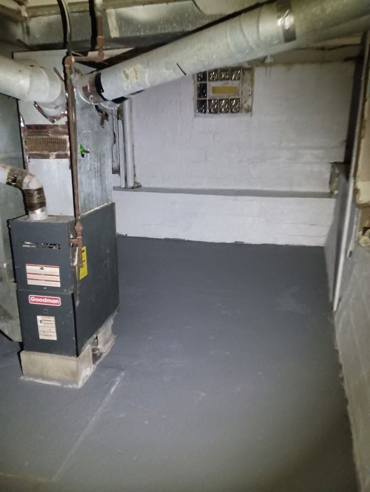 1298 Bellows St - Photo 3 of 6