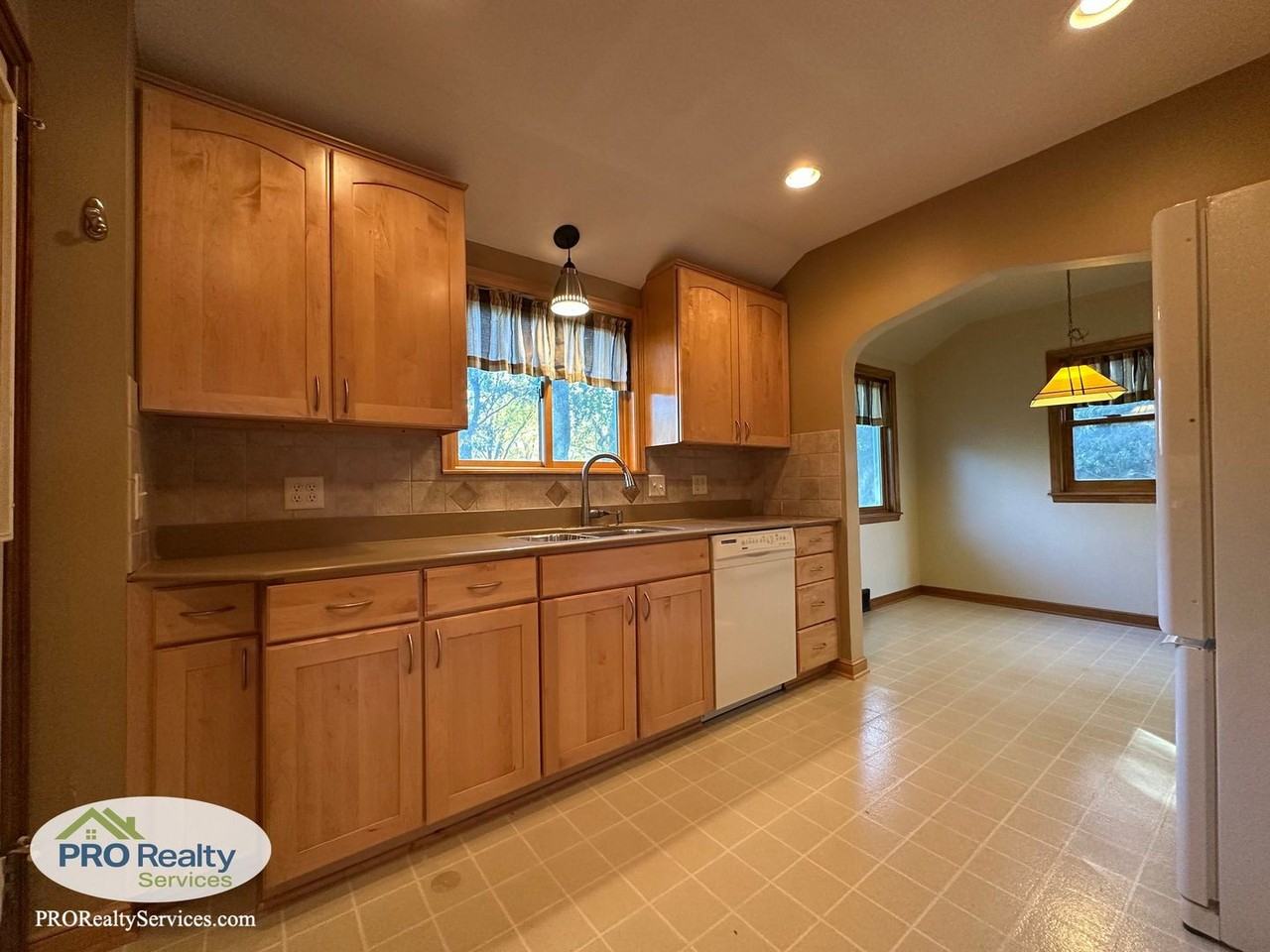 6883 Stillwater Blvd N - Photo 3 of 39