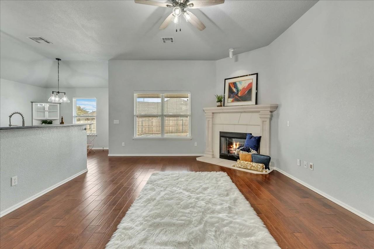 1509 Nw 126th Ct - Photo 2 of 31