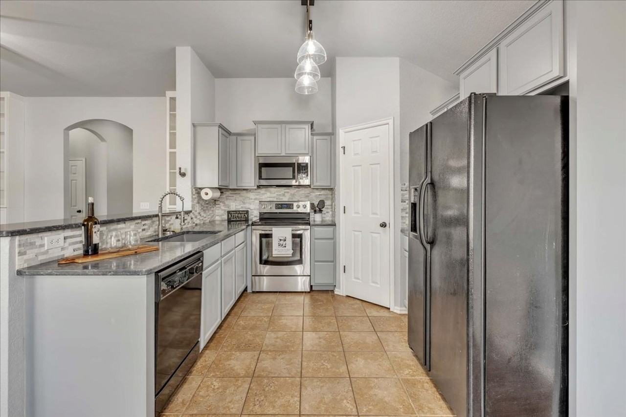 1509 Nw 126th Ct - Photo 7 of 31