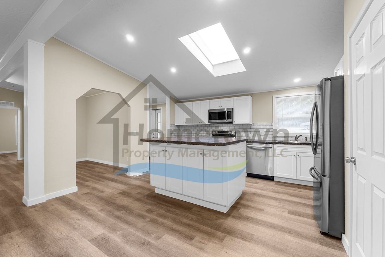 60 Short Dr - Photo 7 of 36