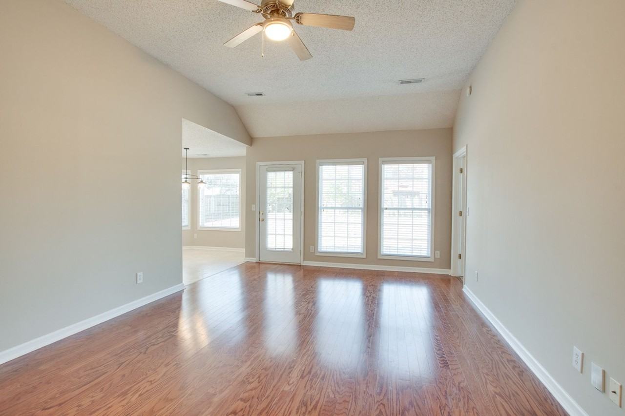 530 Wade Rd Se - Photo 6 of 26