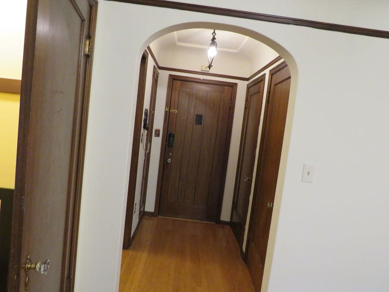 323 16th Ave E #102 - Photo 4 of 22