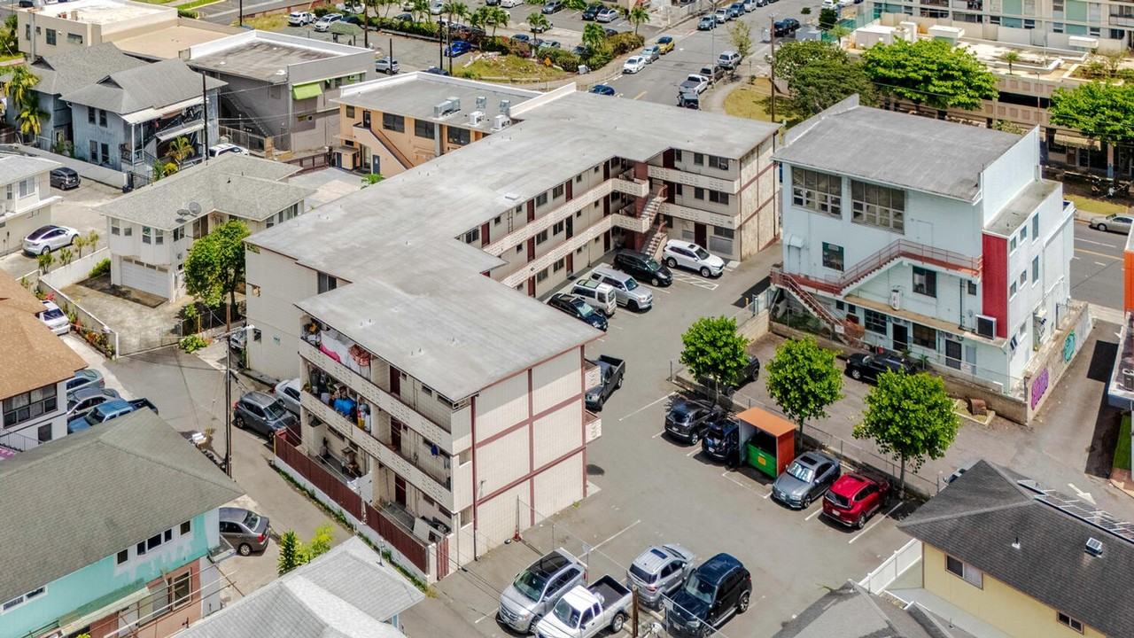 Liliha Sunrise:  1438 Liliha Street - Photo 3 of 4