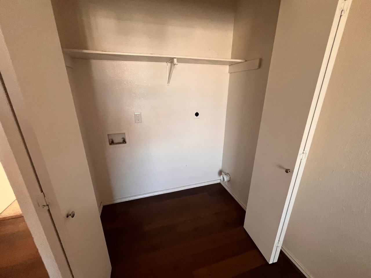 5902 Greengate Dr #D - Photo 7 of 7