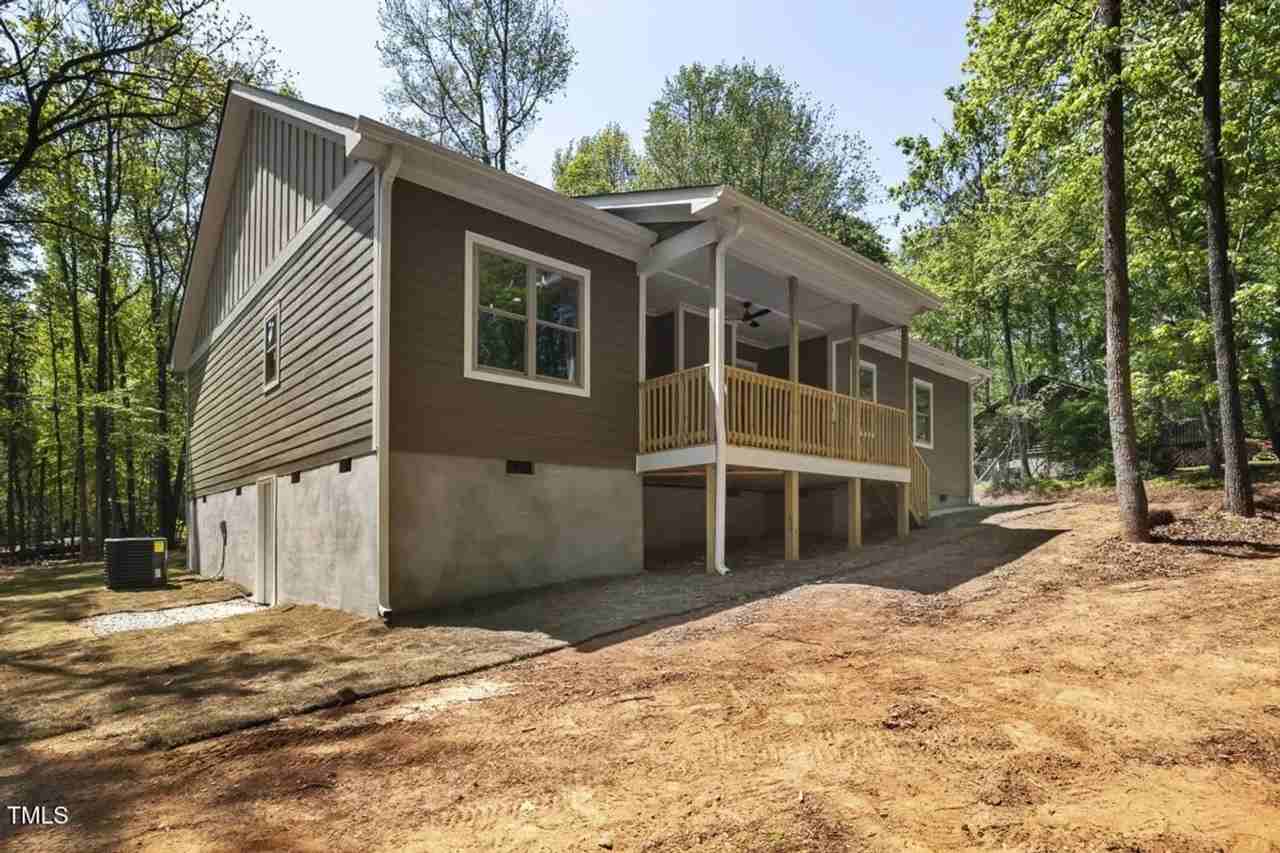 149 Amber Road - Photo 2 of 18